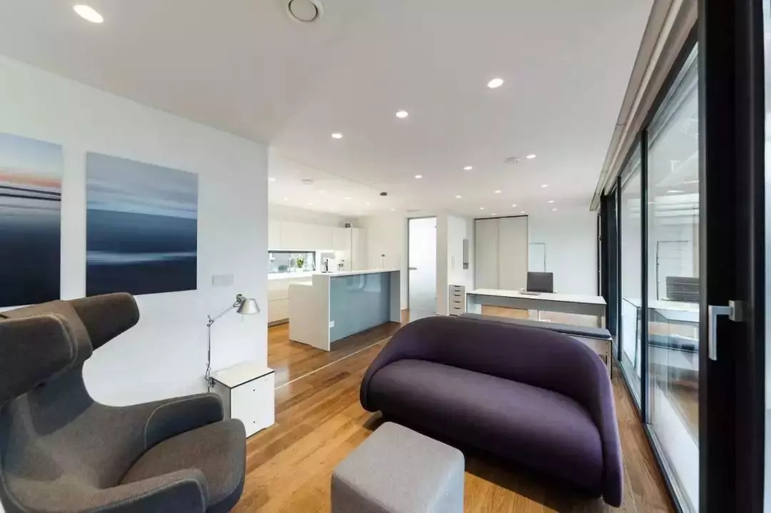 1544680127727452.jpg 06.webp.jpg