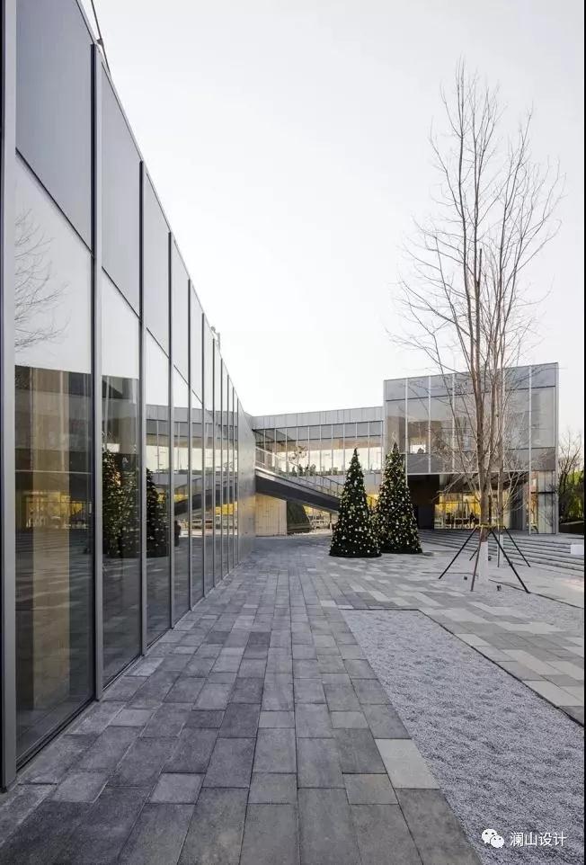 1545802438107063.jpg 07.jpg