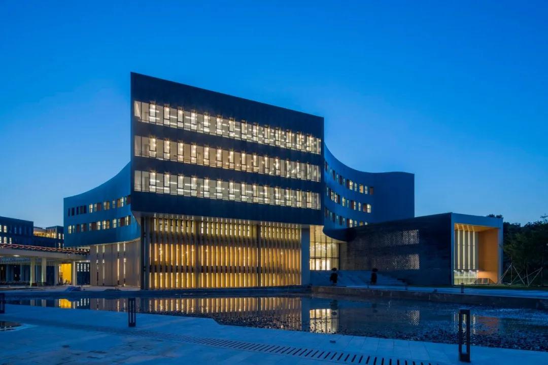 1615788752388230.jpg 03.jpg